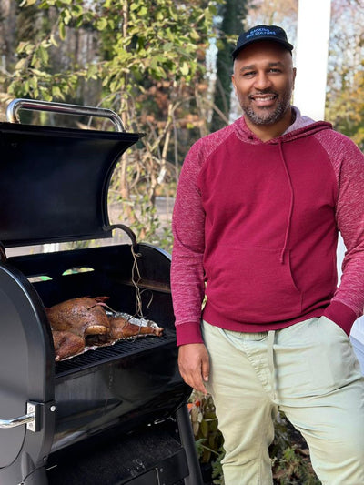 He cooked the Turkey on the grill this year!! #thegrillmaster ❤️😍❤️😍